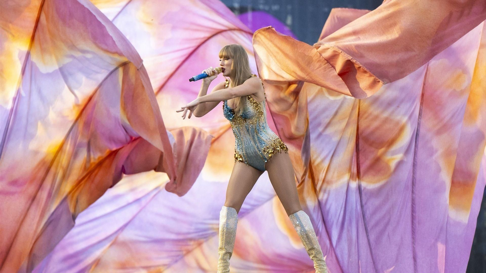 Taylor Swift, en uno de los momentos más icónicos del concierto del The Eras Tour.