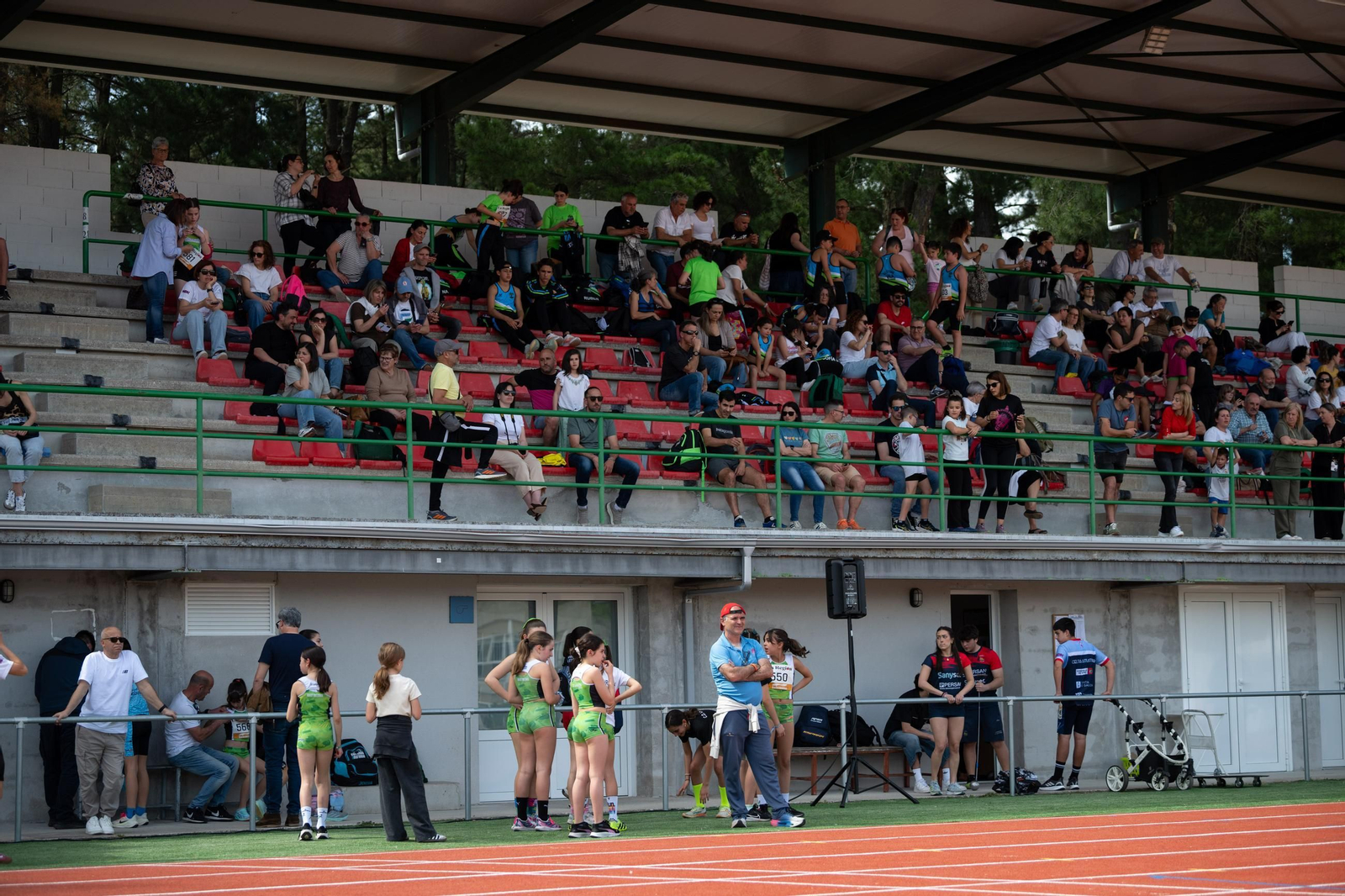 Galería | El atletismo ourensano disfruta en el 1er Trofeo Germán González