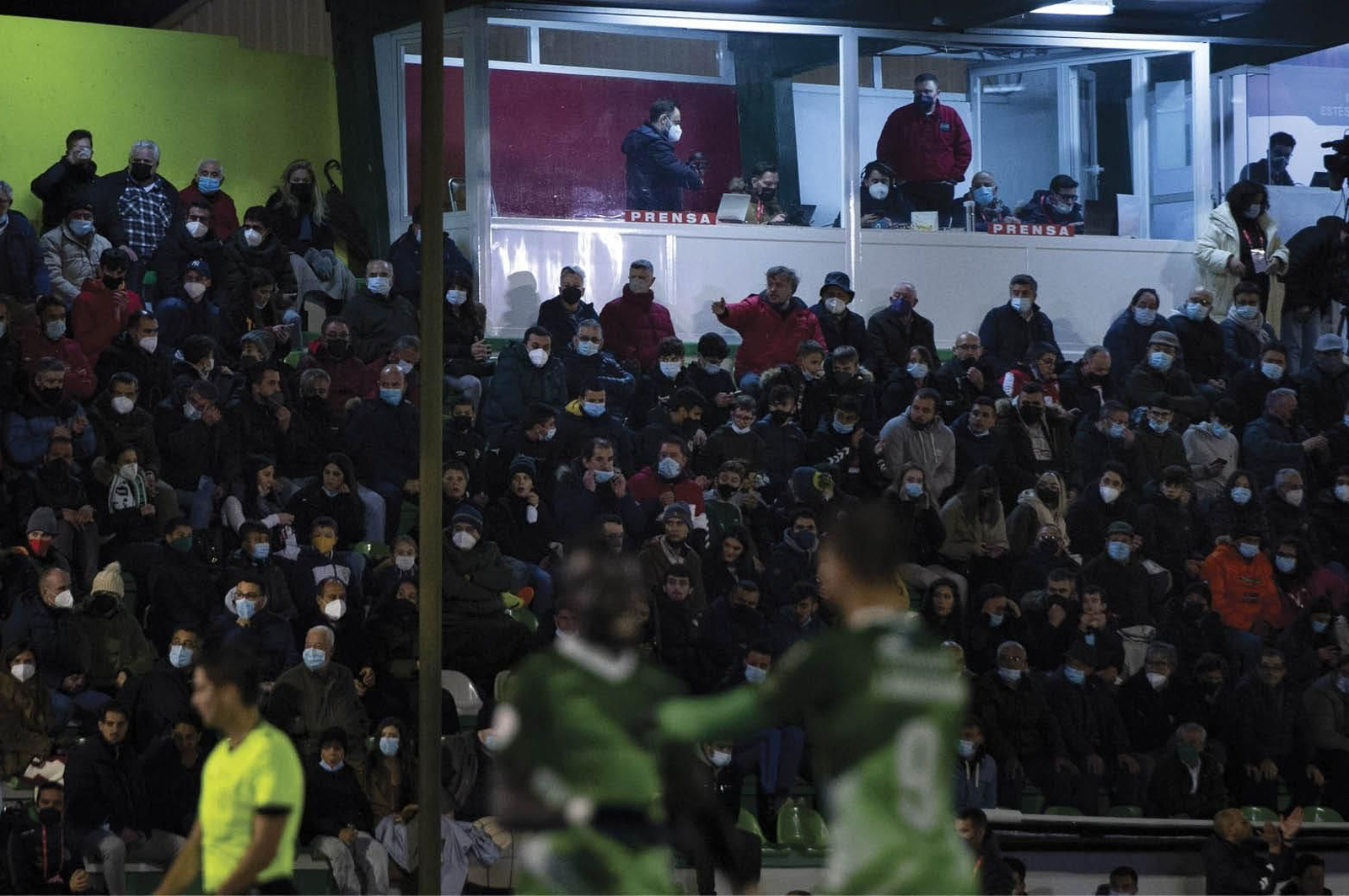 La grada de Espiñedo, abarrotada en el partido ante el SD Logroñés (MARTIÑO PINAL).