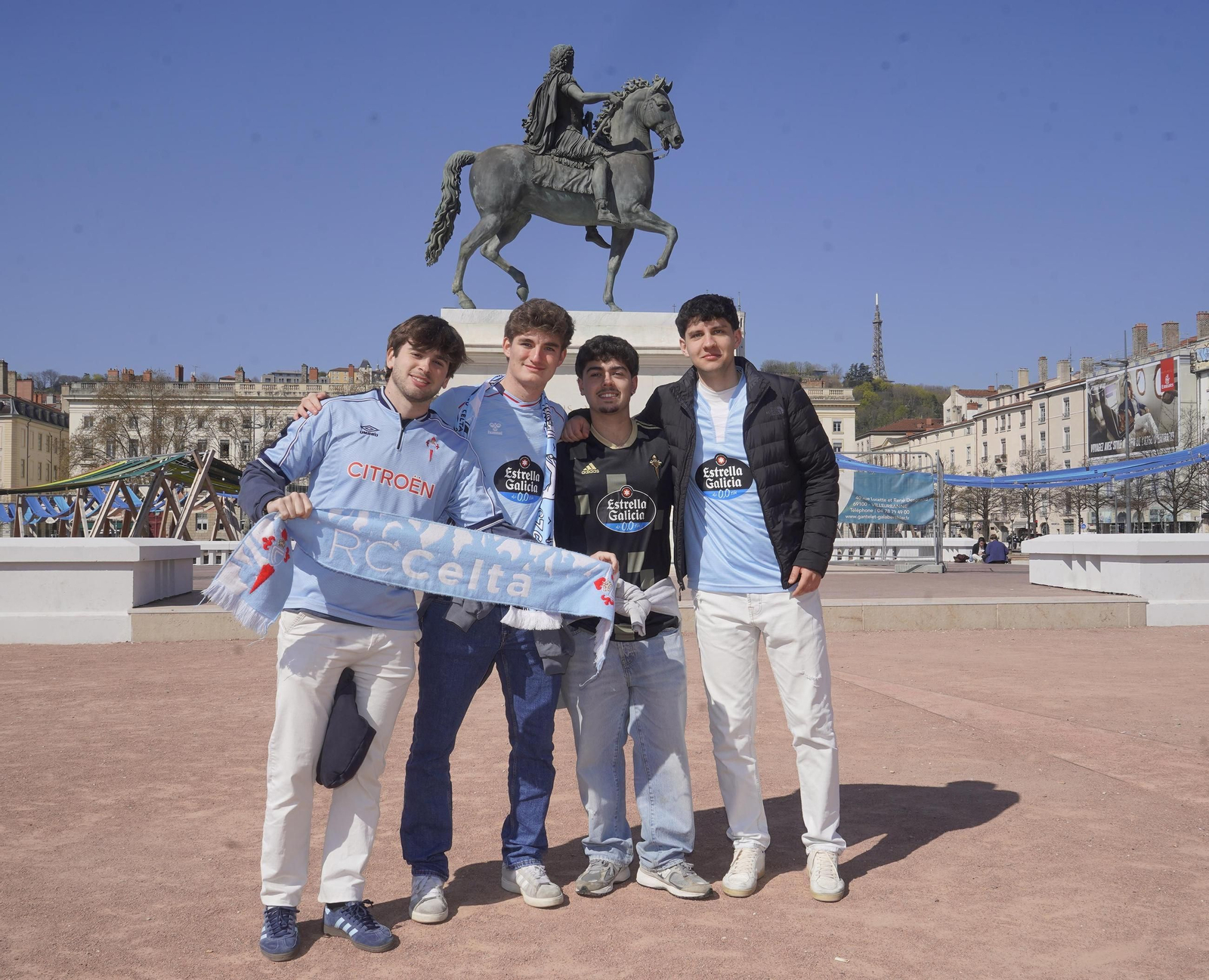 Galería | El mayor desplazamiento de aficionados con 3.000 celtistas en Lyon