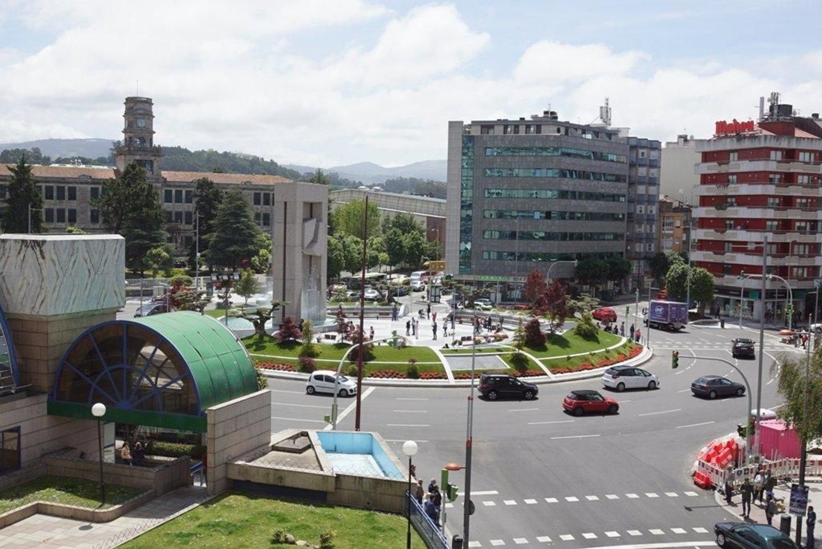 Vista aérea  de Plaza América // Vicente