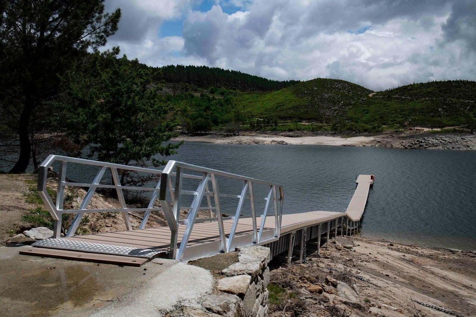 El pantalán y área fluvial ubicada en Antemil