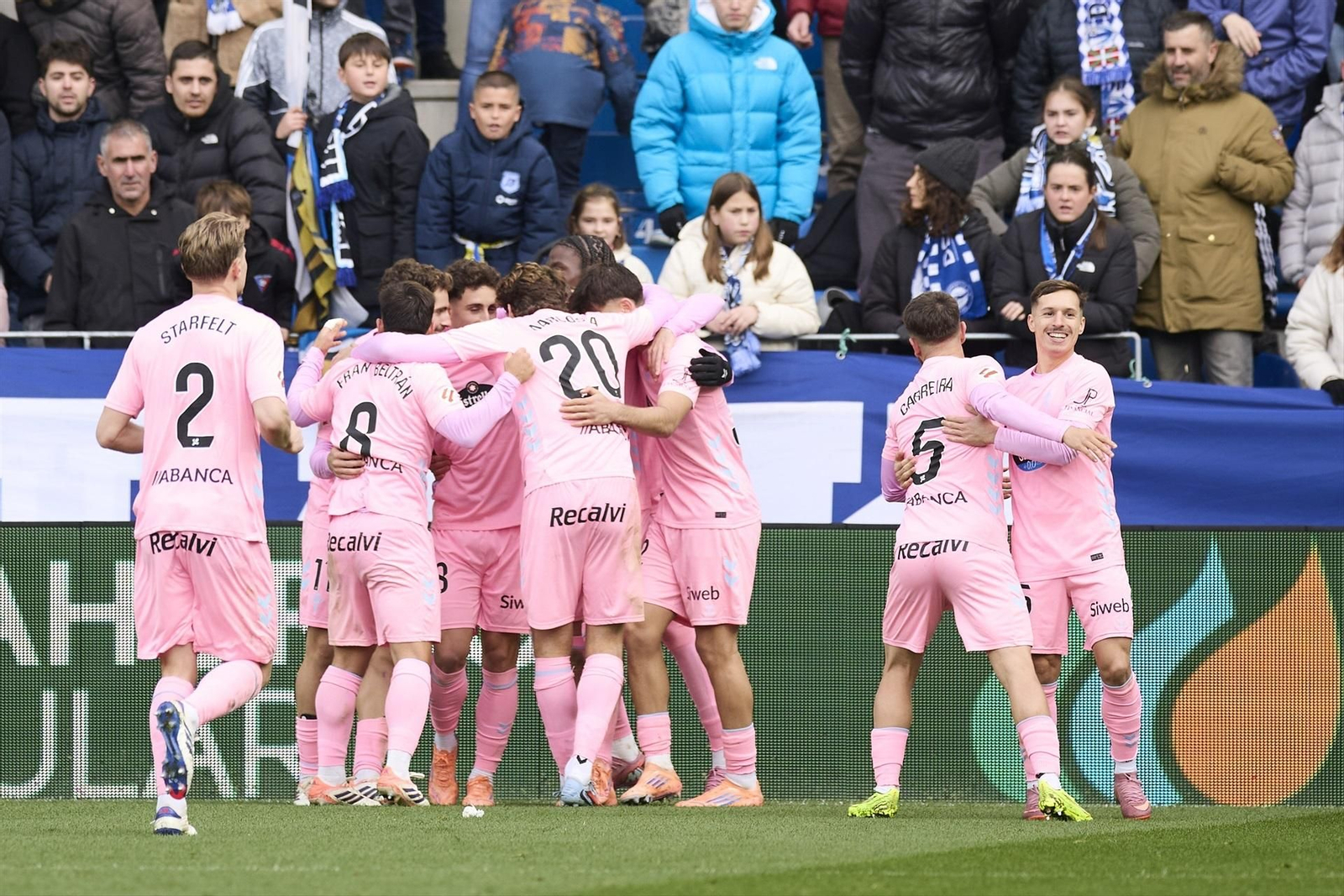 Galería | El partido entre el Alavés y el Celta en Mendizorrotza