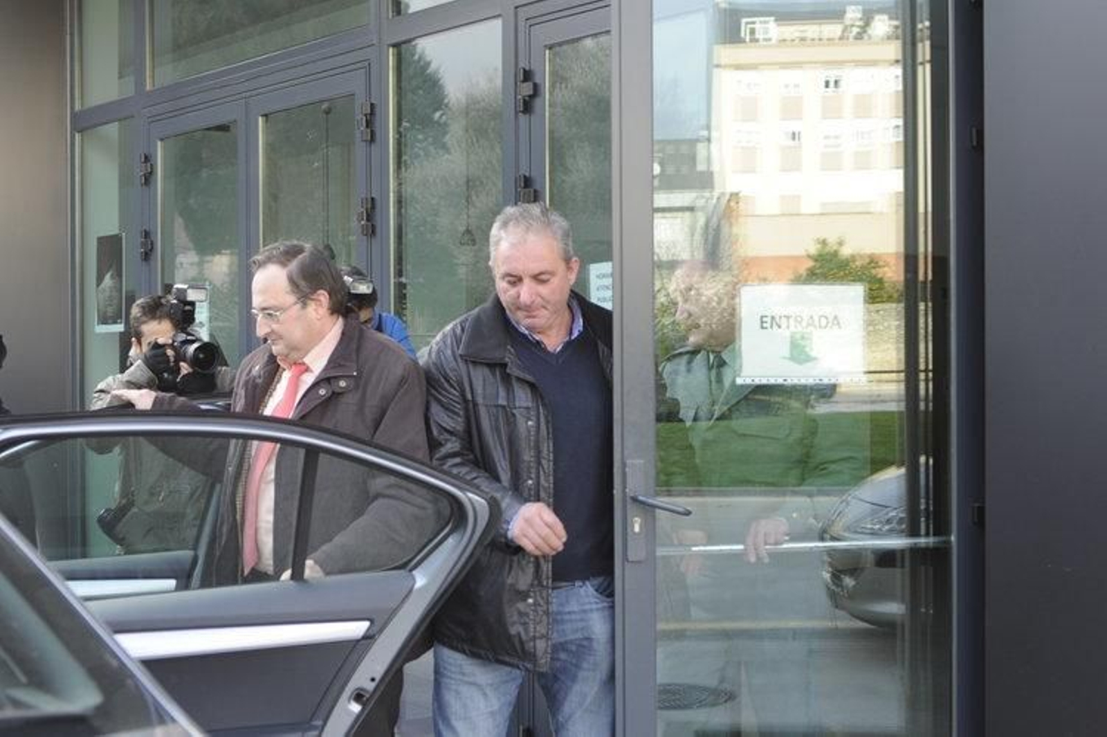 Julio Rodríguez, tras declarar en el Juzgado de O Barco. (MARTIÑO PINAL)