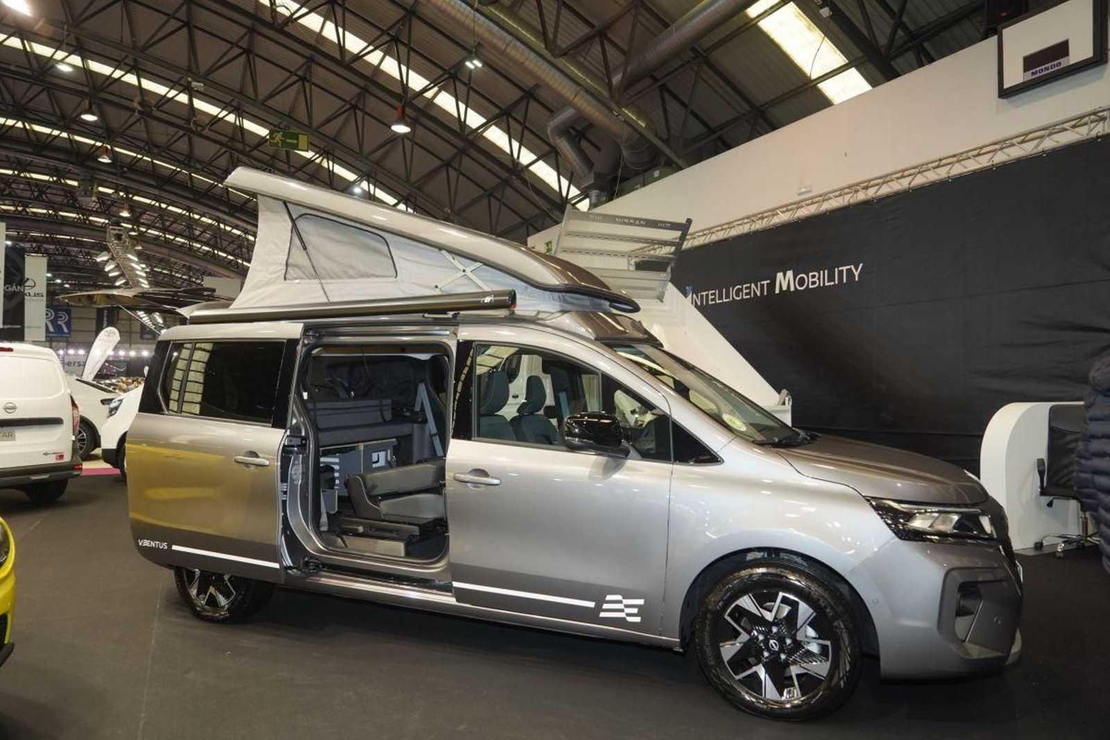 Una de las muchas furgonetas ‘camperizadas’ que se pueden ver en el Salón del Automóvil este año.