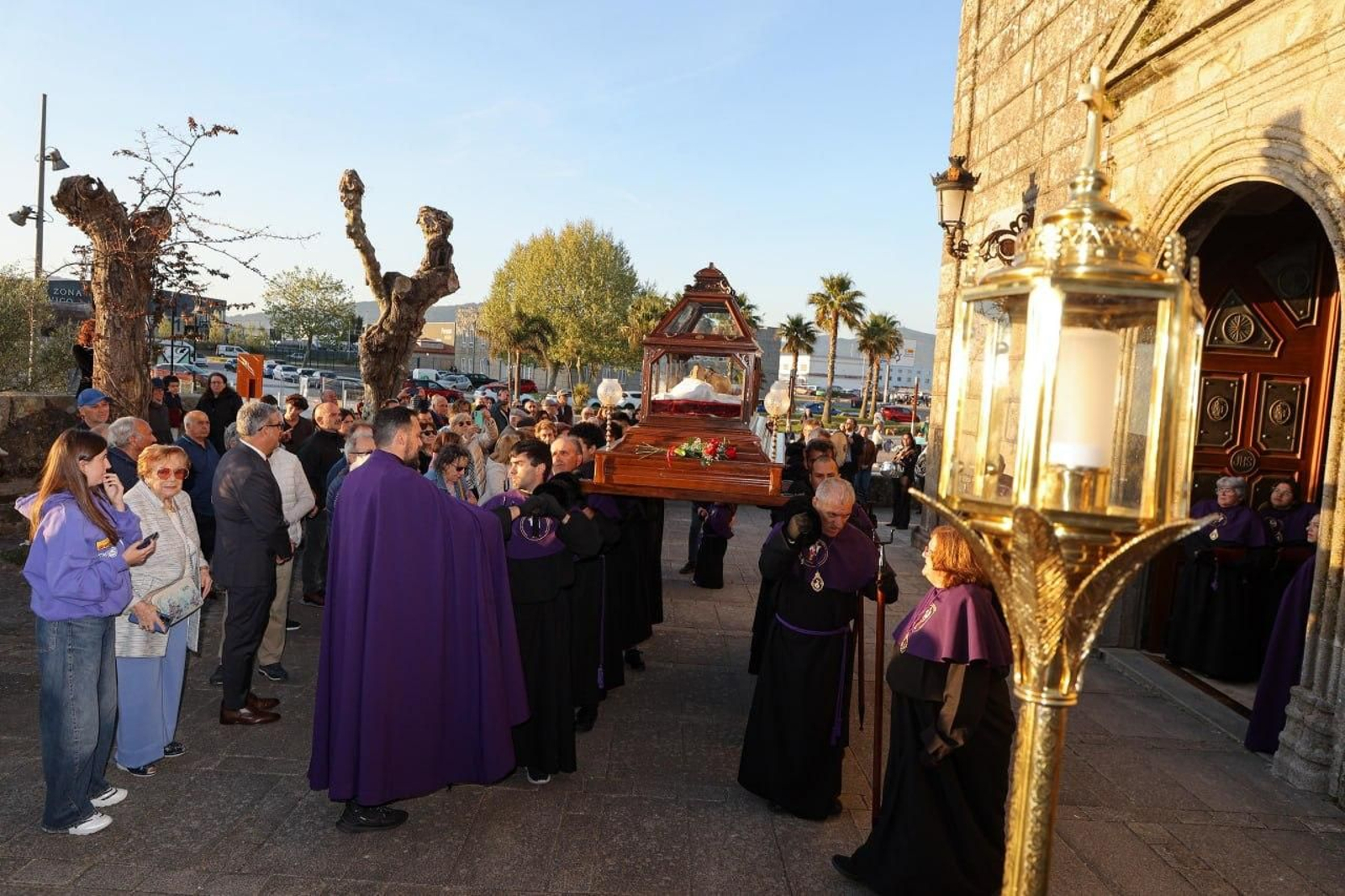 Desenclavo y procesion de la Santo Entierro de Bouzas (5)