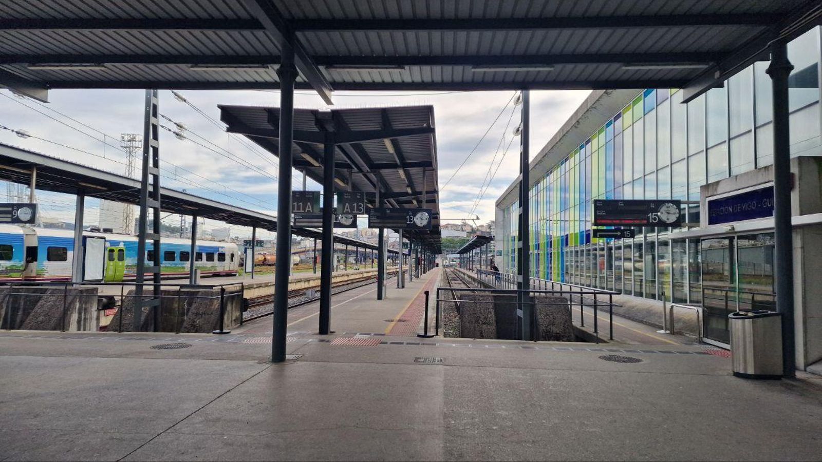 La estación de Guixar, vacía de trenes.