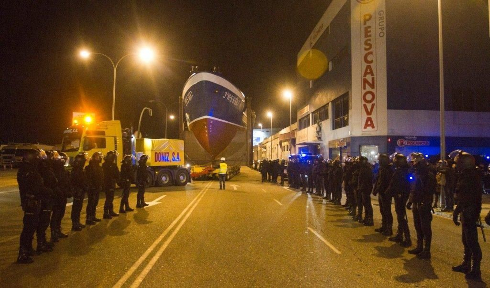 Traslado del barco Alfageme a Coia Foto Lanfoco 02