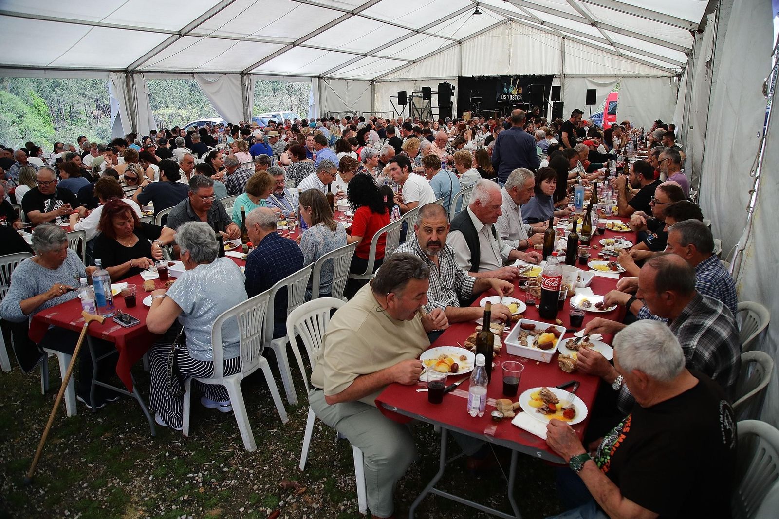 Galería | La “Festa da Carne ao Caldeiro” vuelve a conquistar Cartelle