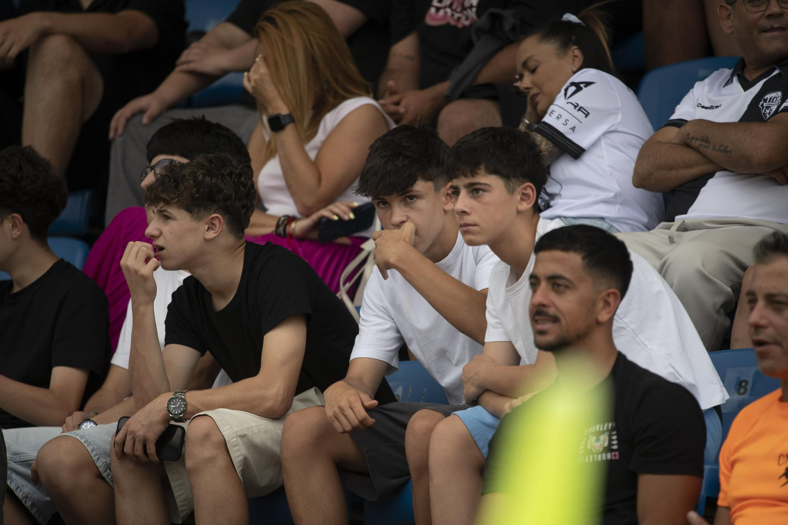 Galería | La tristeza invade O Couto con el descenso del Ourense CF