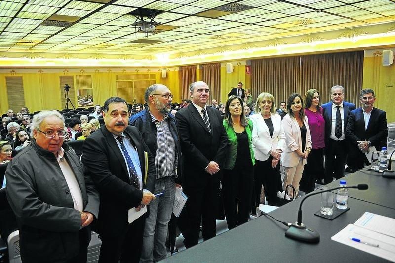 La nueva directiva: Vicente Vázquez, César Blanco, Juan Manuel Piñeiro, David Martínez, Rosa Mª Sánchez, Marisol Nóvoa, Beatriz Gómez, Teresa Martínez, Enrique Boente y Alejandro Cruz.