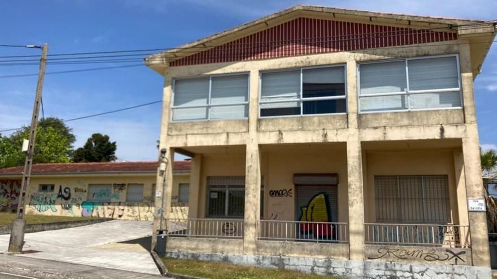 El antiguo ambulatorio de Panxón, en estado de abandono