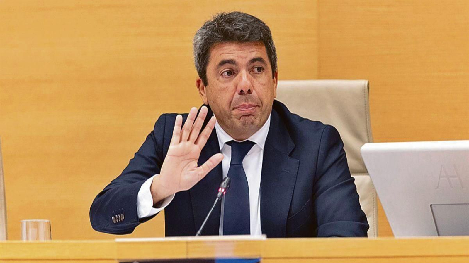 El expresidente de la Generalitat valenciana, Carlos Mazón, comparece ante la comisión de la dana.