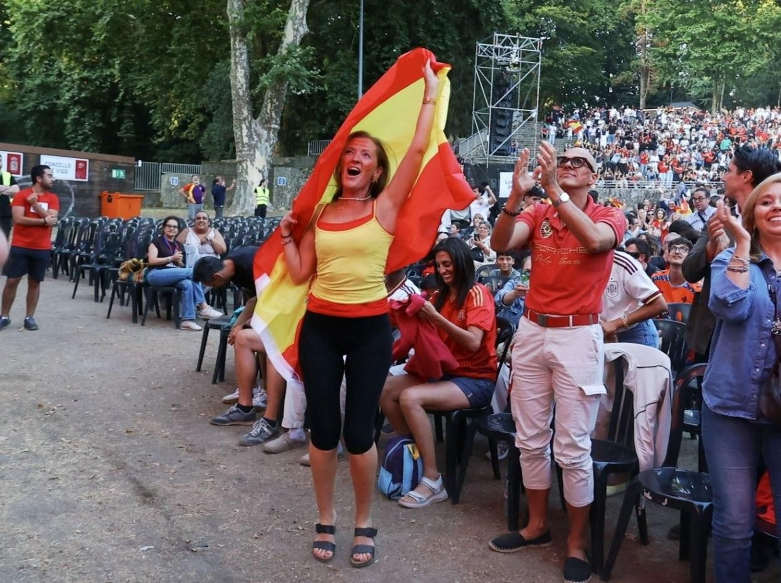 Galería | Castrelos, a reventar para ver a la selección