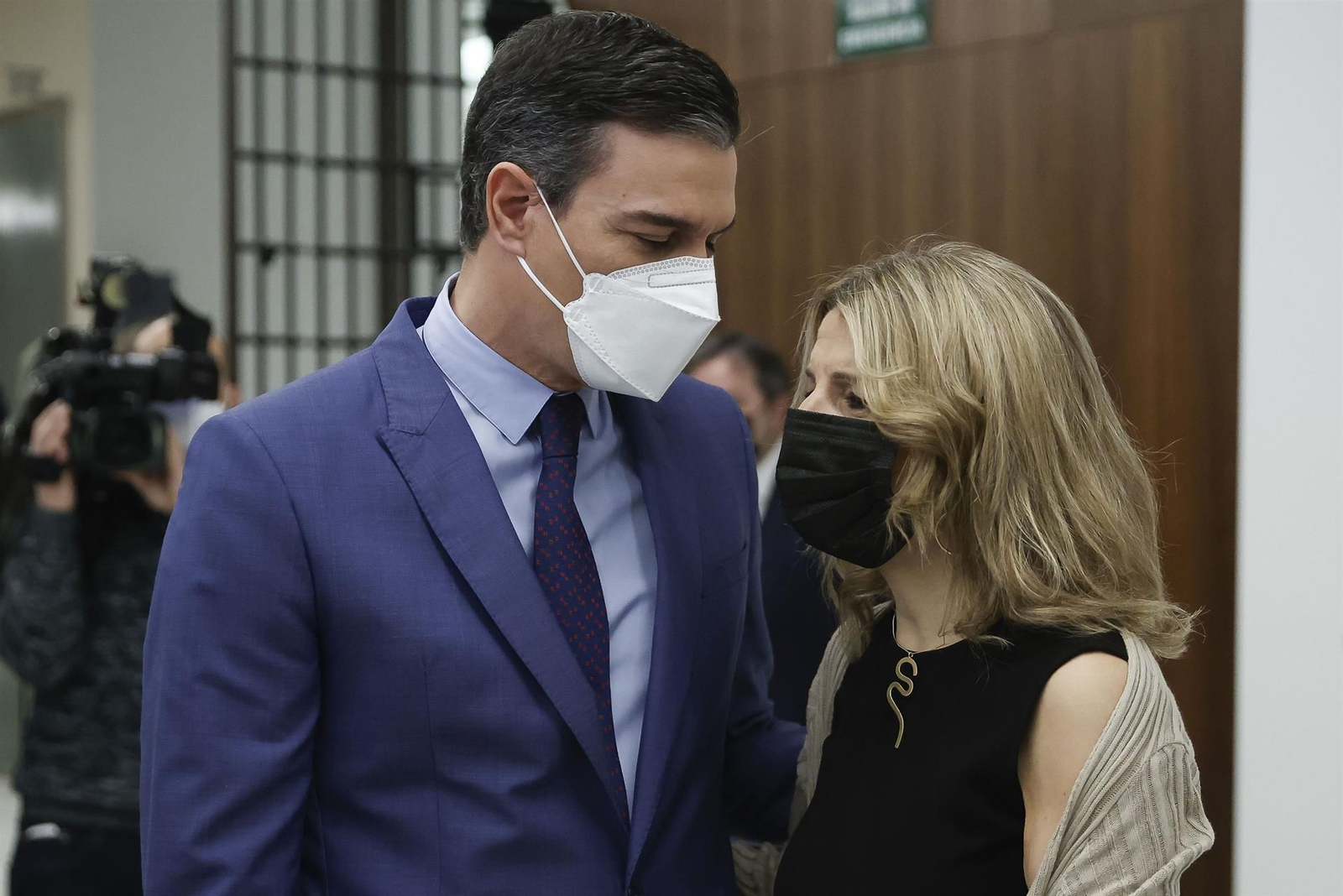 El presidente del Gobierno y la ministra de Trabajo, Yolanda Díaz. / EFE