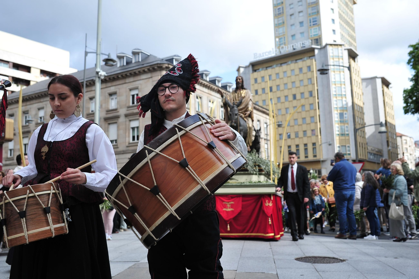 Galería | El Domingo de Ramos, primera gran muestra de devoción popular en Ourense