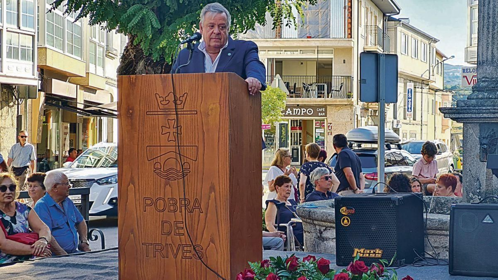 Julio Ancochea, durante el pregón de las fiestas trivesas.