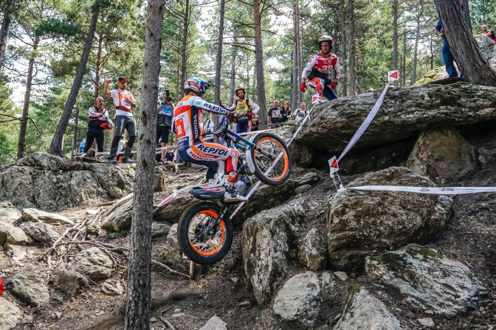 Gabriel Marcelli se enfrenta a un escollo durante la prueba disputada ayer en Sestriere.