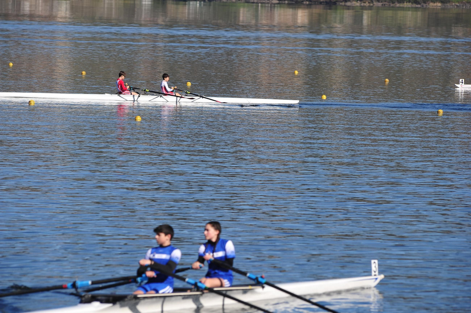 Galería | El Club Naútico Castrelo de Miño sede de la segunda jornada de la Liga Gallega de Remo
