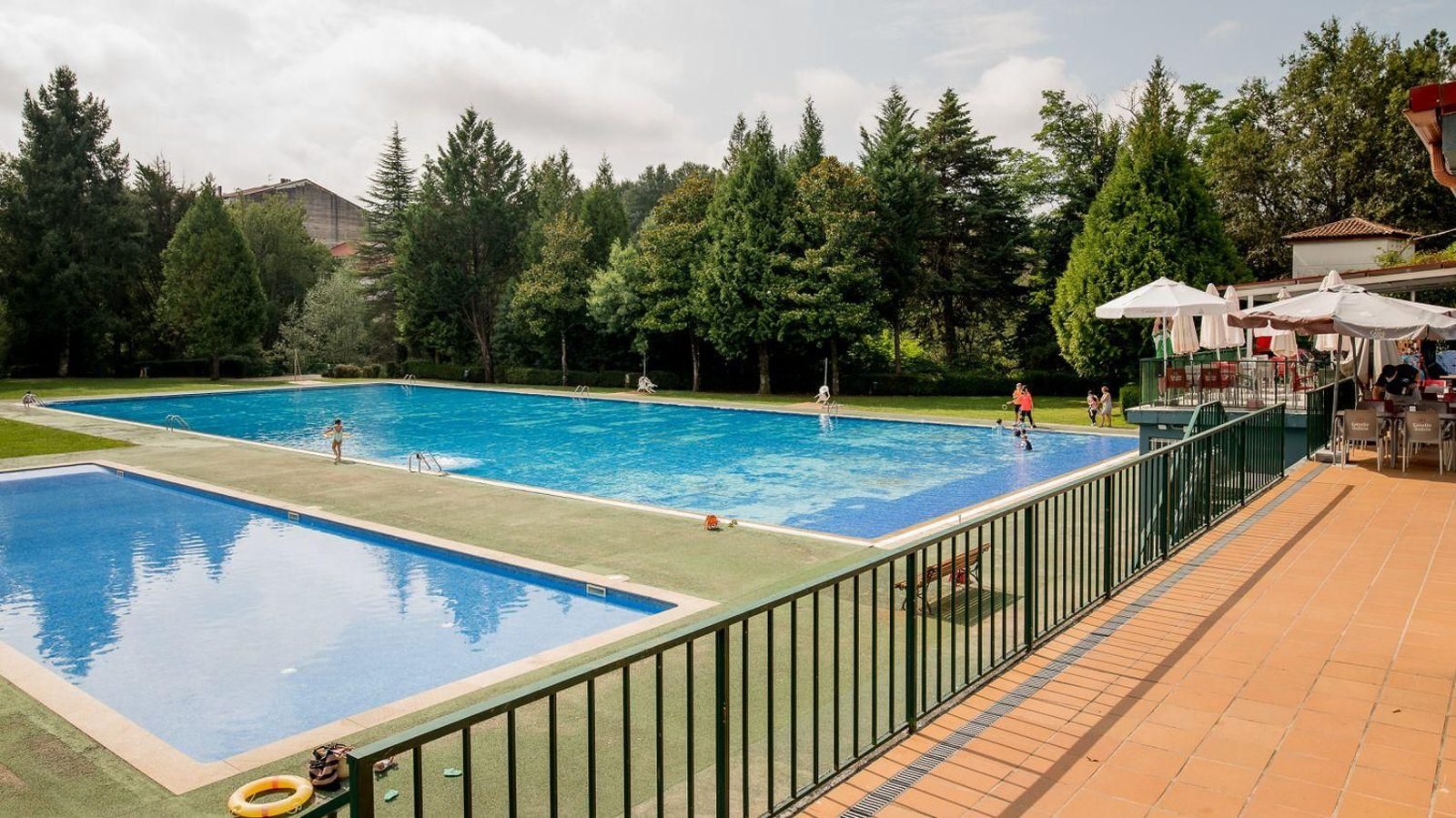 Imagen de las piscinas municipales de O Carballiño