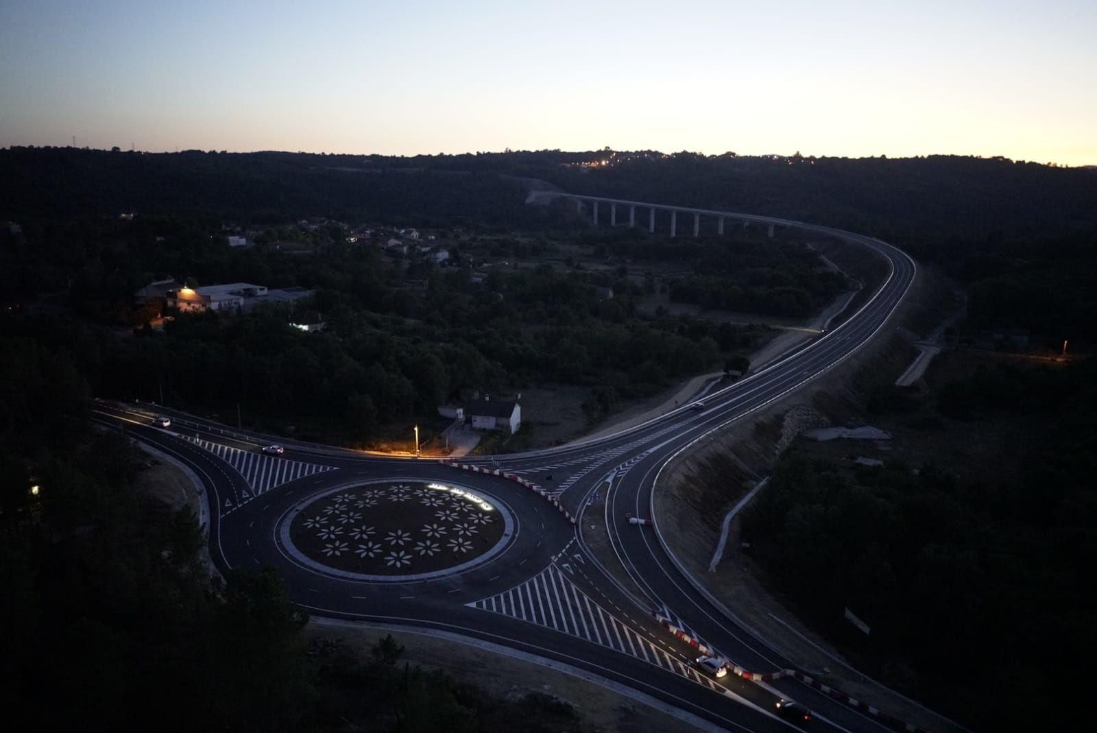 La rotonda, situada en el Alto de Taboadela, conectará el Polígono con la A-52