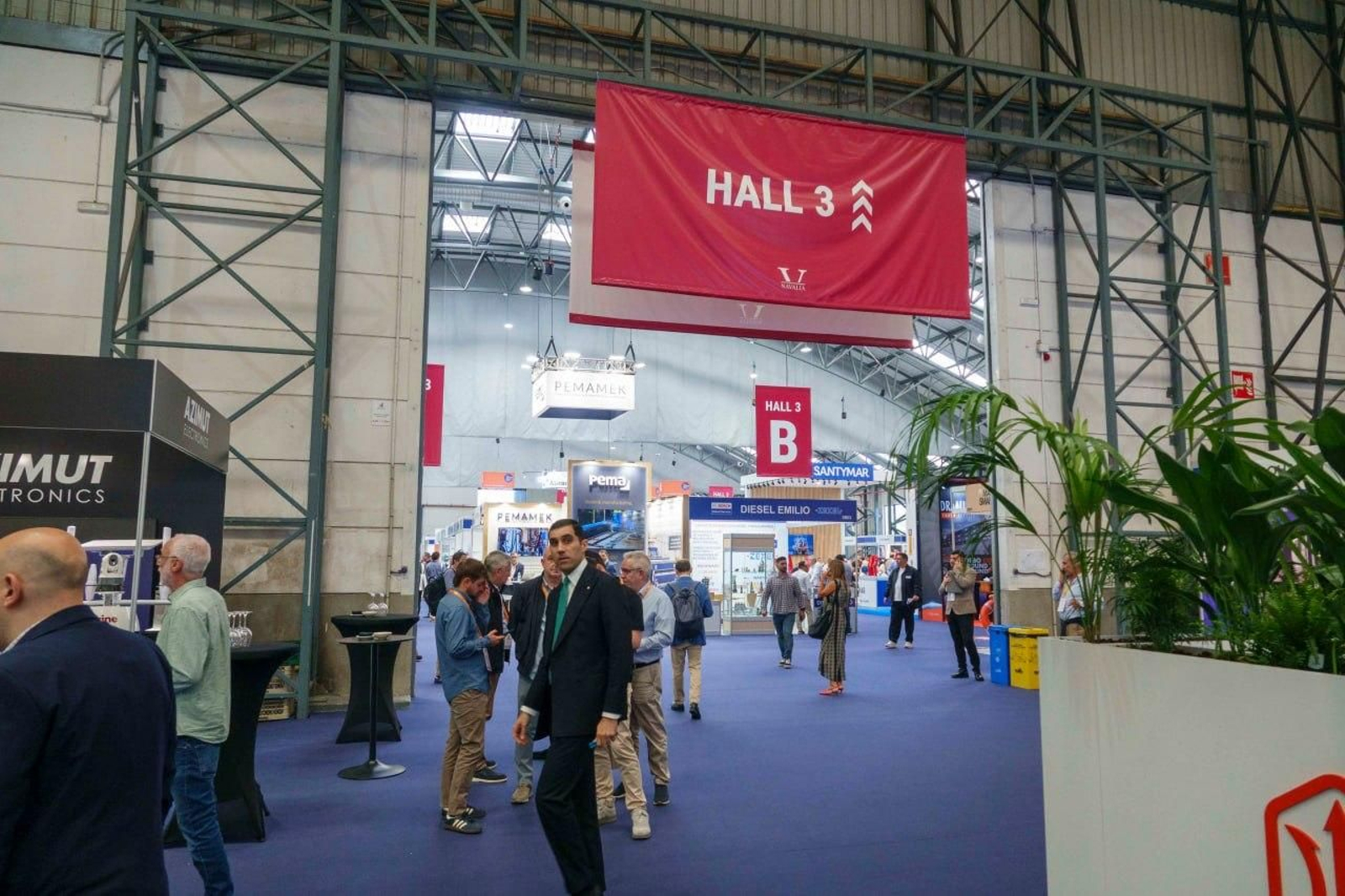 Galería | Navalia abre sus puertas y sitúa a Vigo en el epicentro mundial del naval