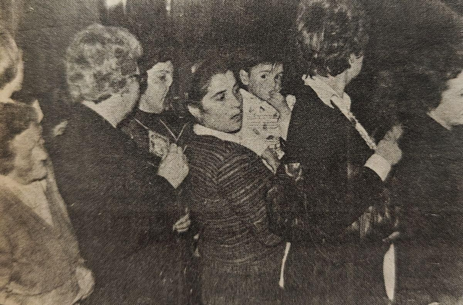 Amas de casa orensanas en la votación.