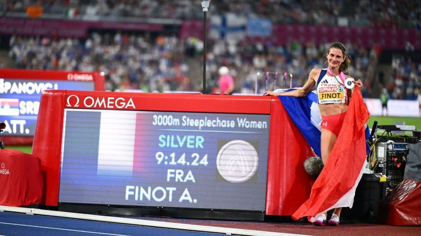 Alice Finot logró una brillante plata en la pista de Birmingham tras el oro de hace dos años.