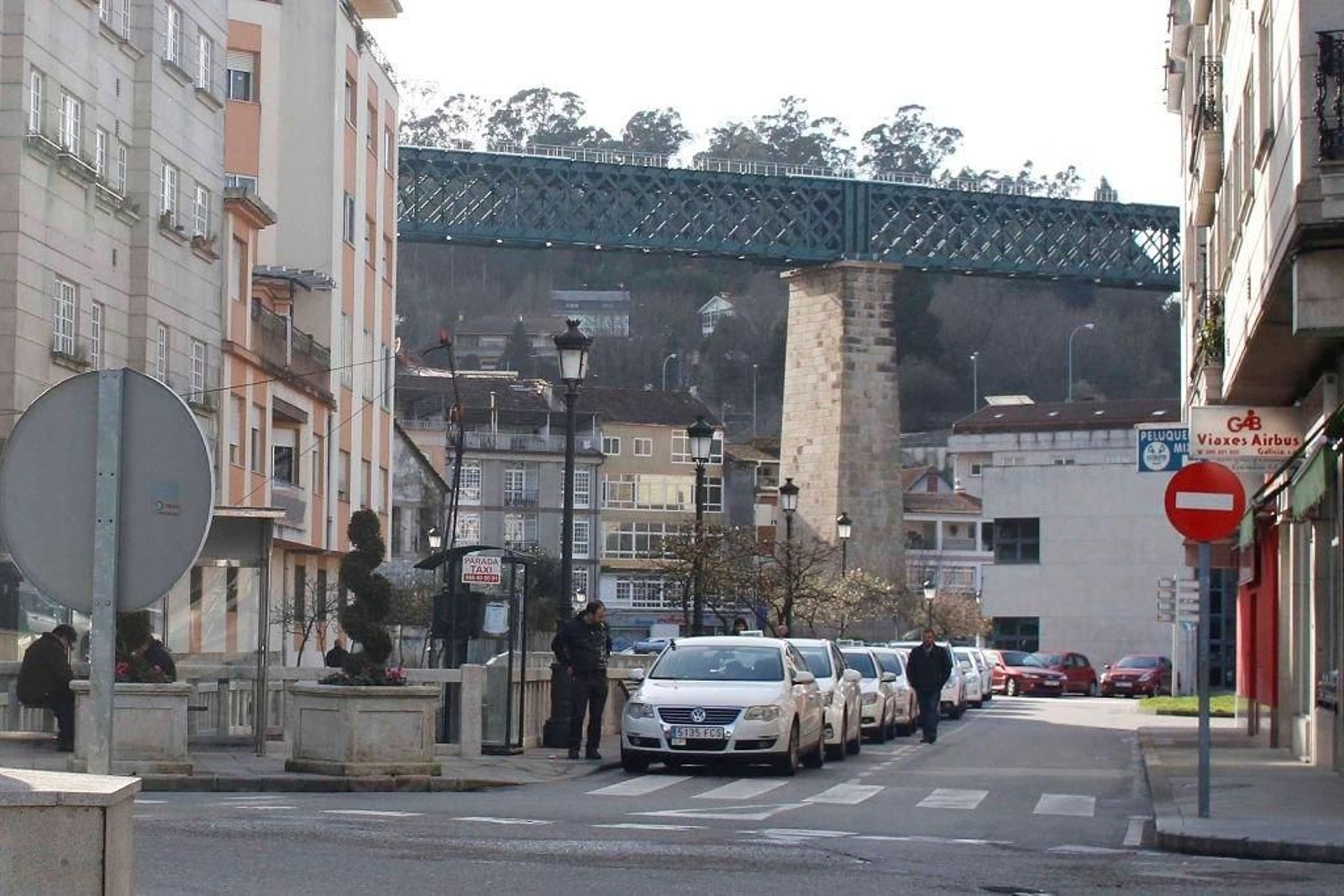 El sector del taxi en Redondela debate estos días la normativa que regula su funcionamiento.