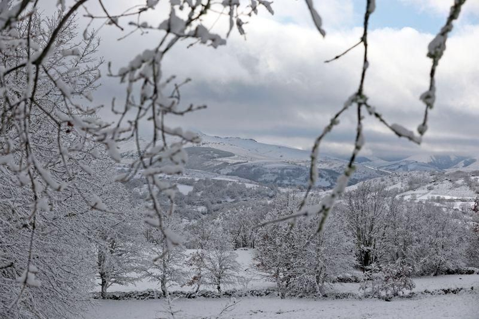 Una jornada en la nieve en Manzaneda (JOSÉ PAZ)
