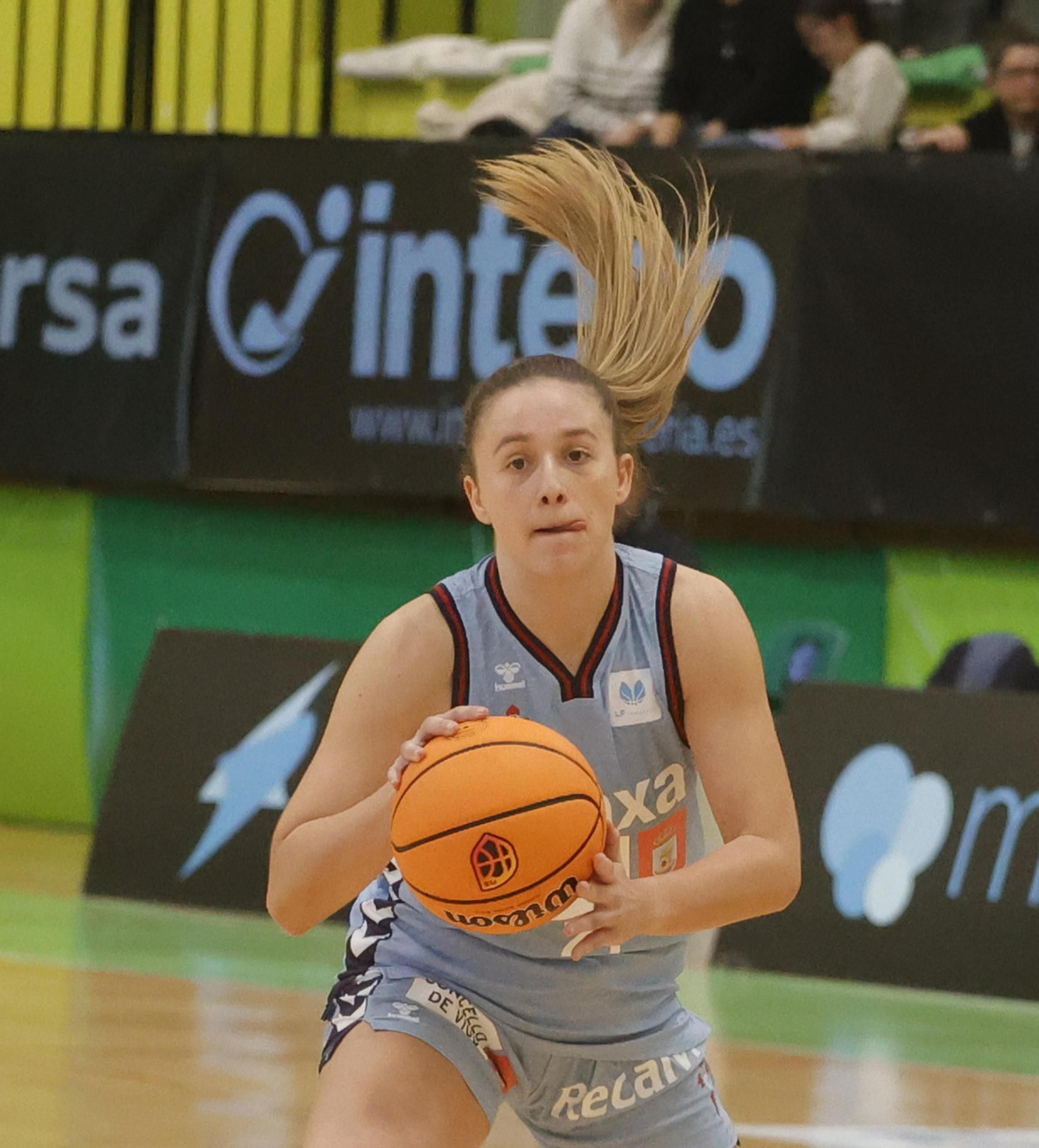 Sara Vidal se lesionó el pasado día 13 en el pabellón de Navia y se perderá el resto de la temporada.