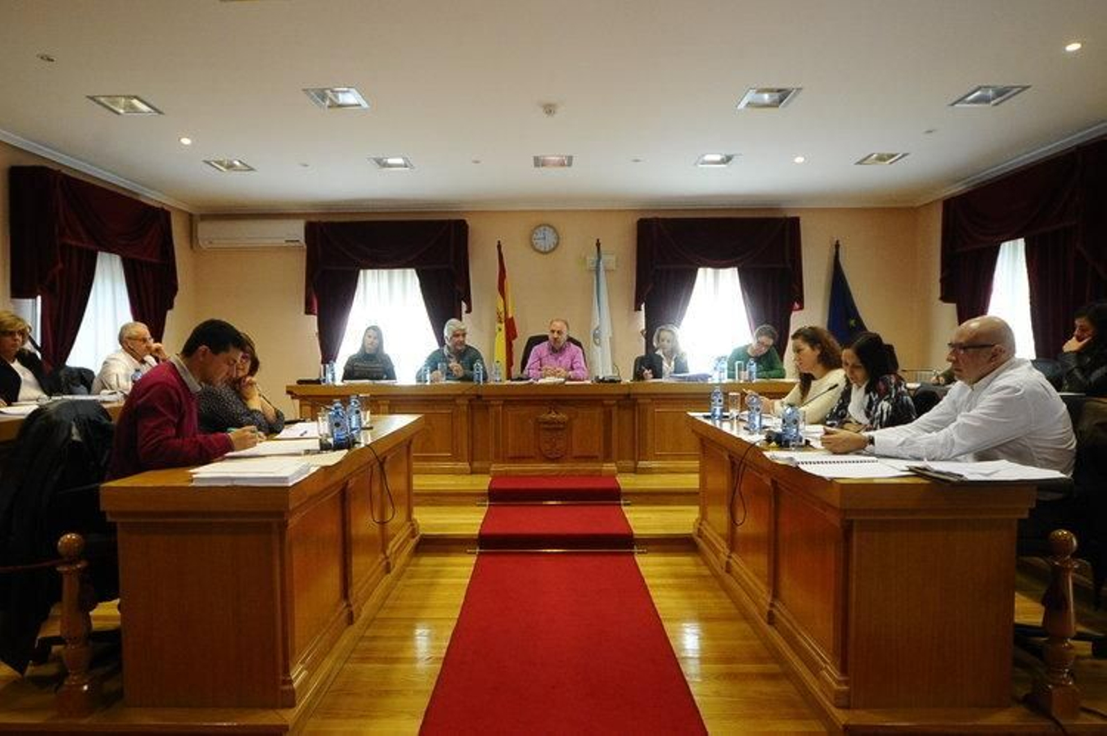 Momento del pleno municipal de Barbadás, celebrado ayer (MARTIÑO PINAL)