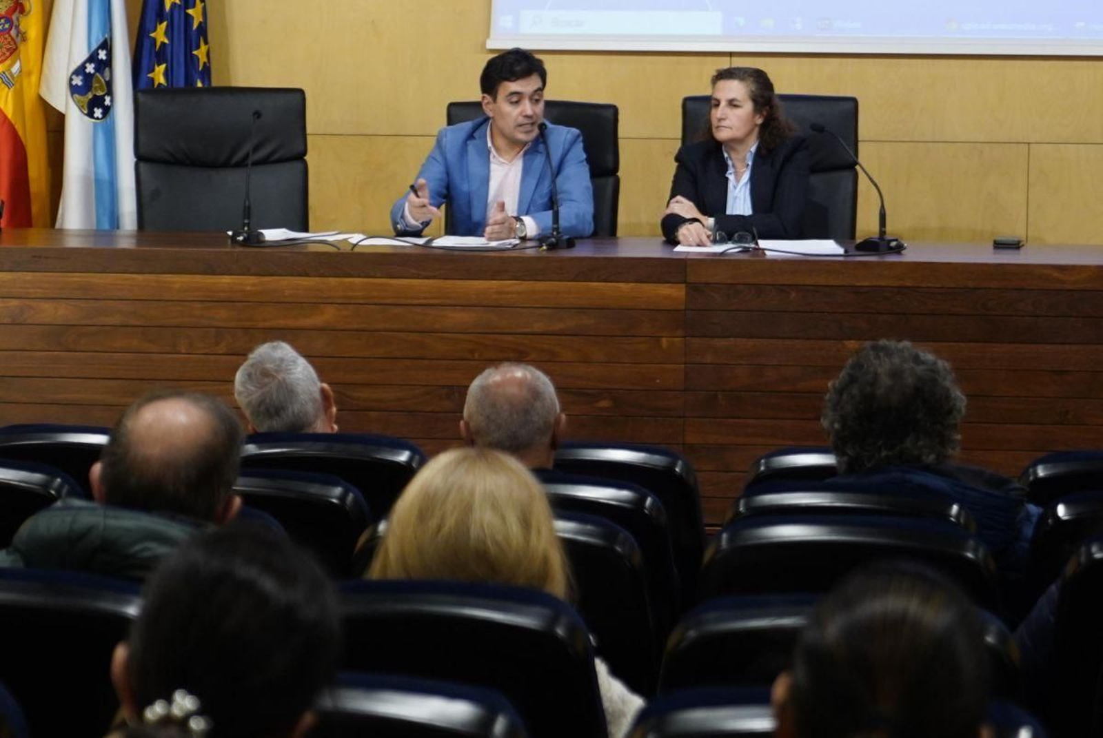 La presidenta de Aviturga, Dulcinea Aguín, ayer durante la reunión de propietarios de VUT en Vigo.