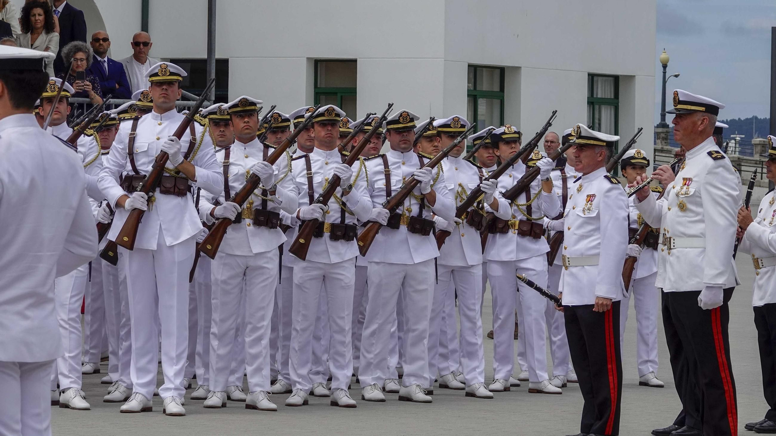 Galería | Entrega de despachos en Marín a cargo de Felipe VI