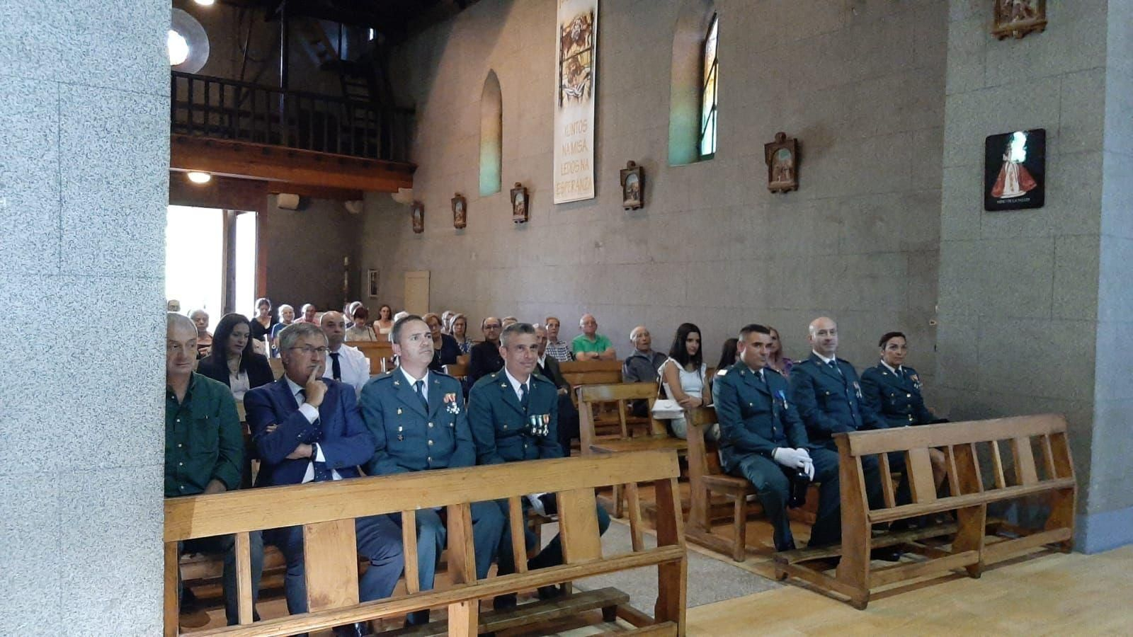 Misa solemnse por el Día del Pilar en Esgos.