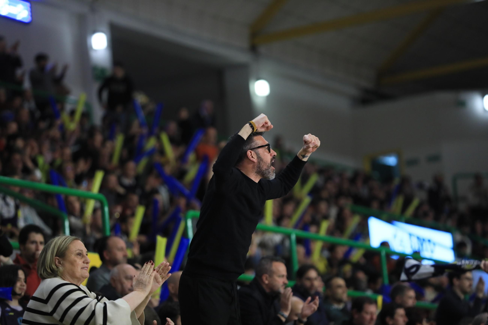 Galería | El Pazo, a reventar para el derbi COB-Obradoiro