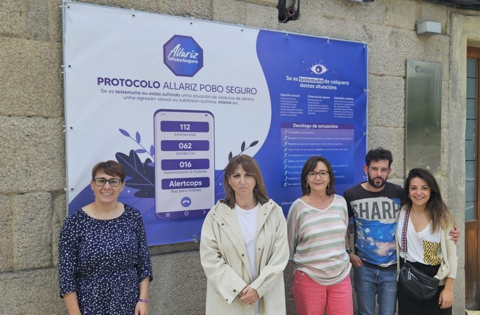 Cristina Outeiriño, Cristina Cid, Maribel Poisa, Juan Seara y Tania Álvarez.