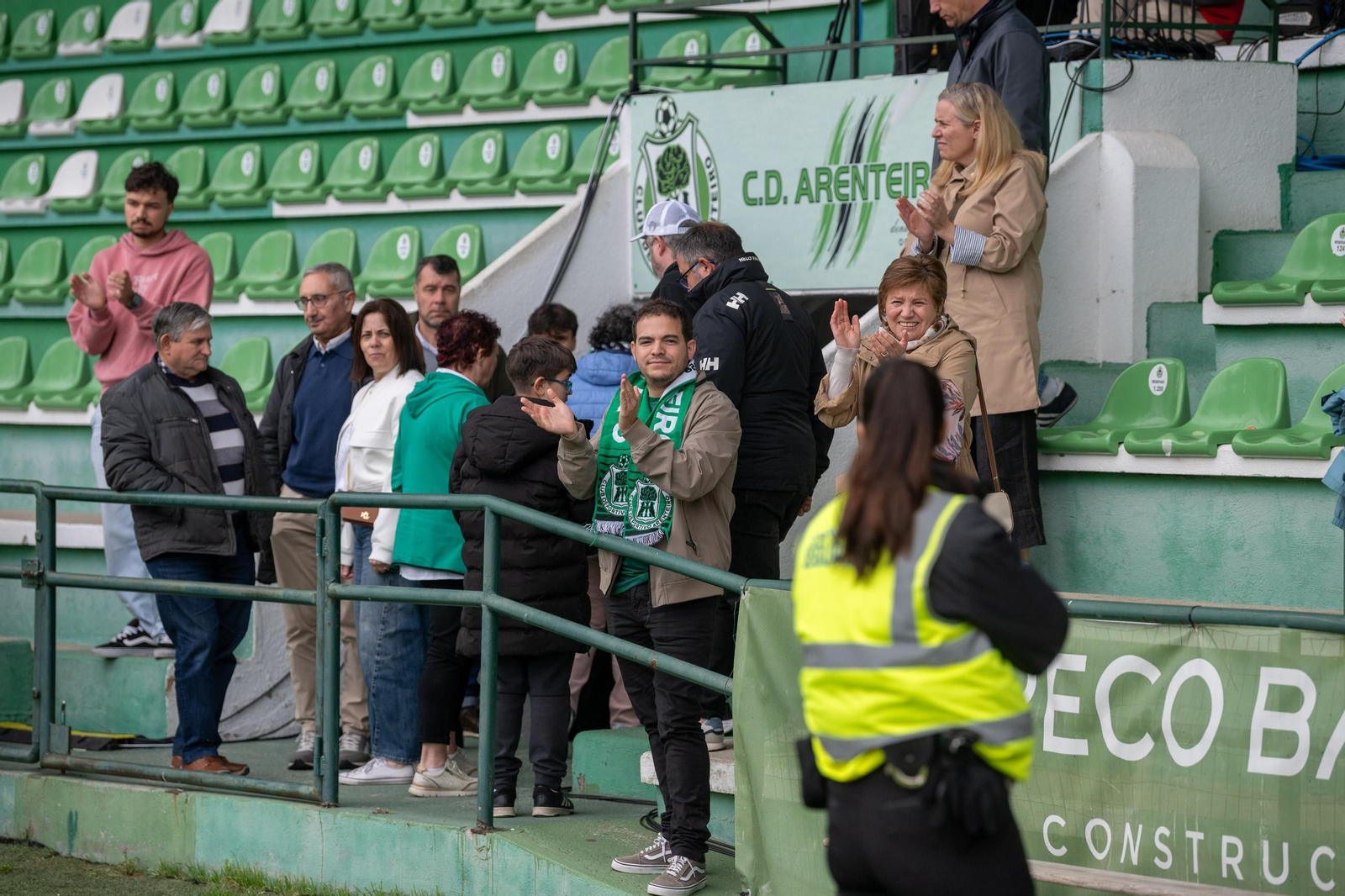 Galería | Jornada de fútbol amarga en Espiñedo