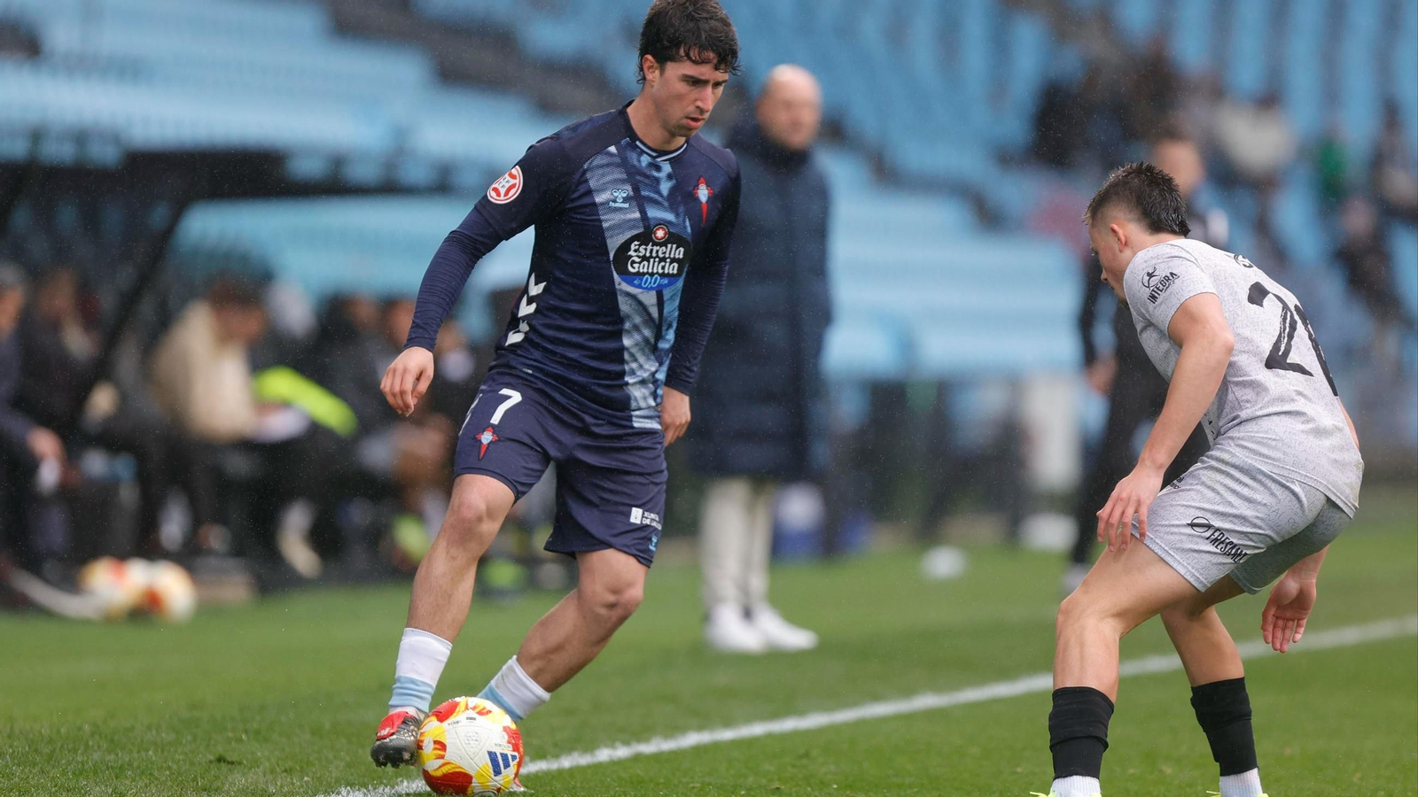 Hugo González, máximo anotador céltico, anotó su décimo gol del curso con una falta directa.