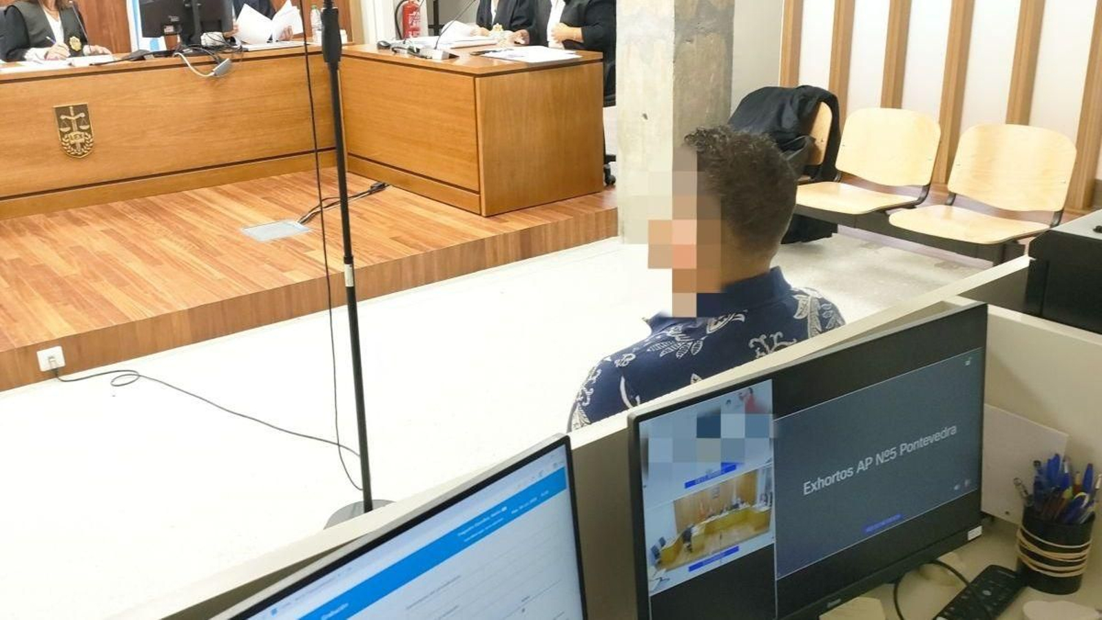 El acusado, ayer en la sede de la Audiencia en Vigo.