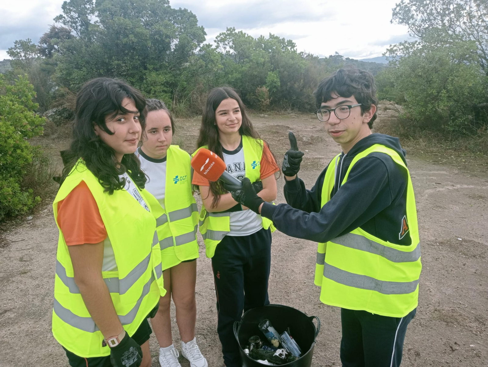 Ecovigilantes retiran la huella de los magostos