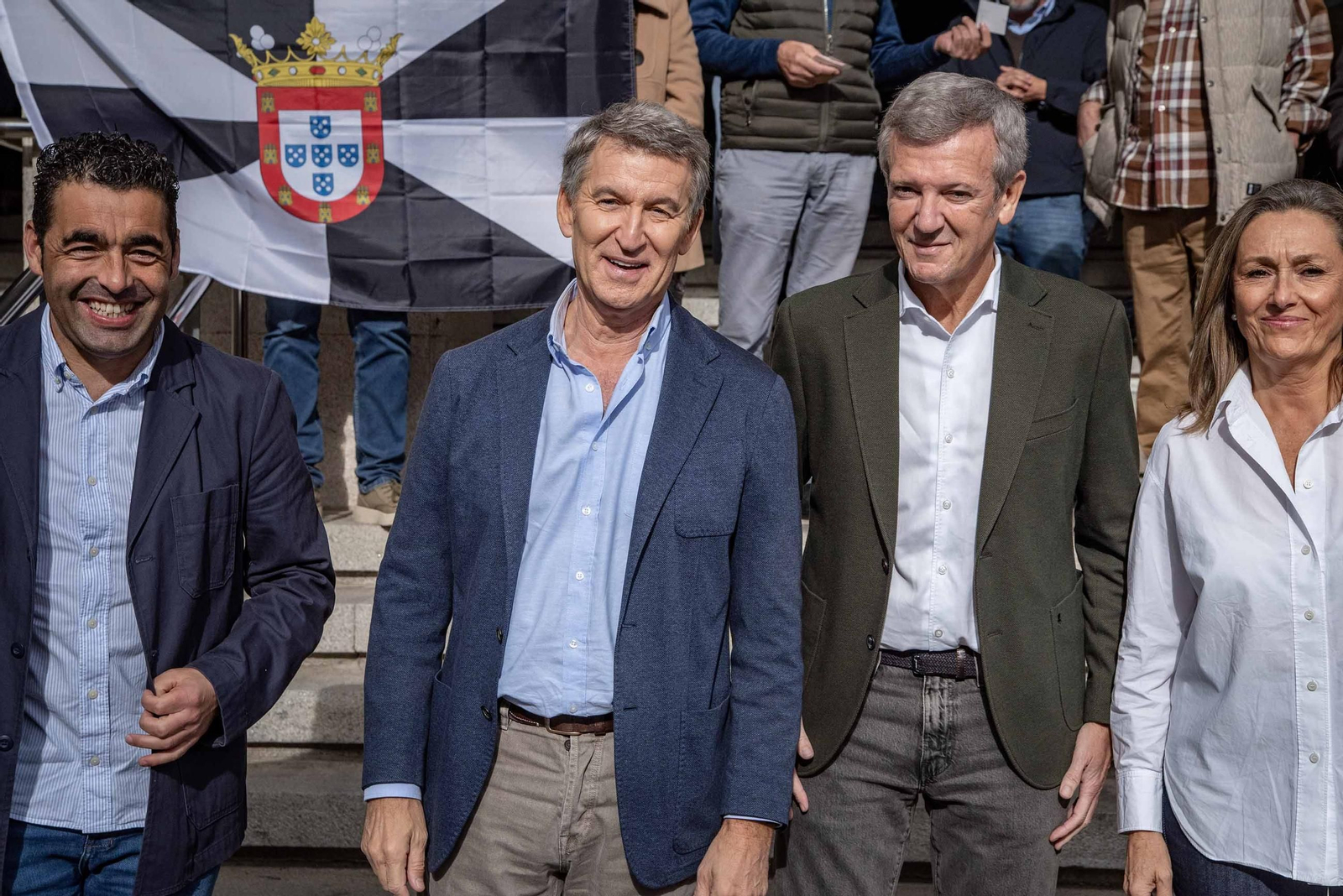 Galería | Feijóo hace parada en Vigo con la precampaña electoral del 29-N