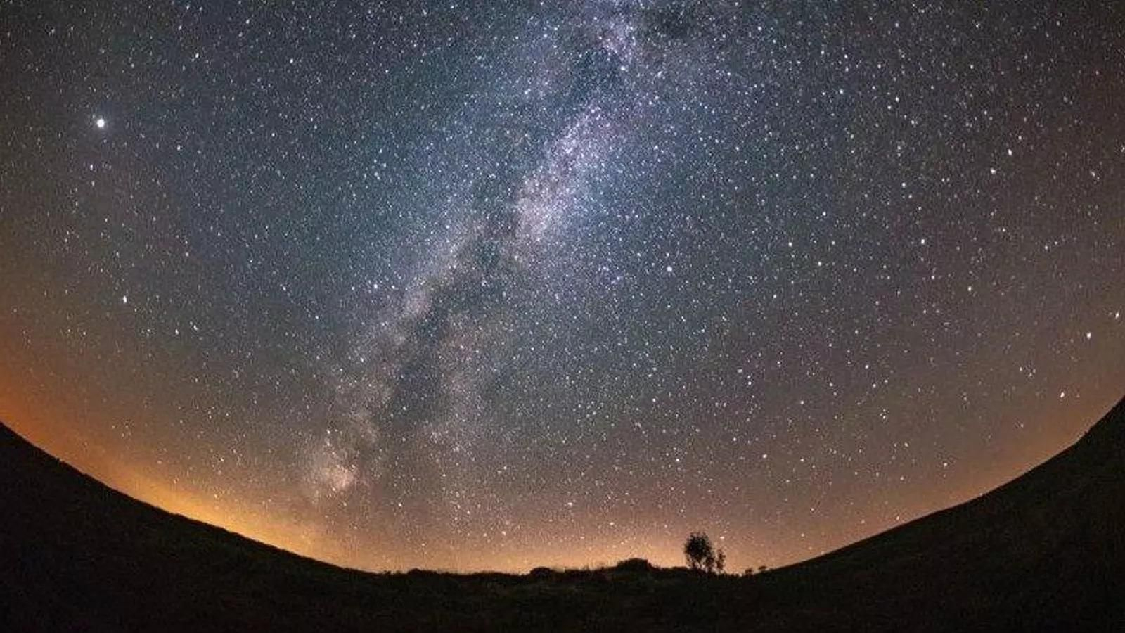Cielo de A Veiga desde el observatorio de Trevinca.