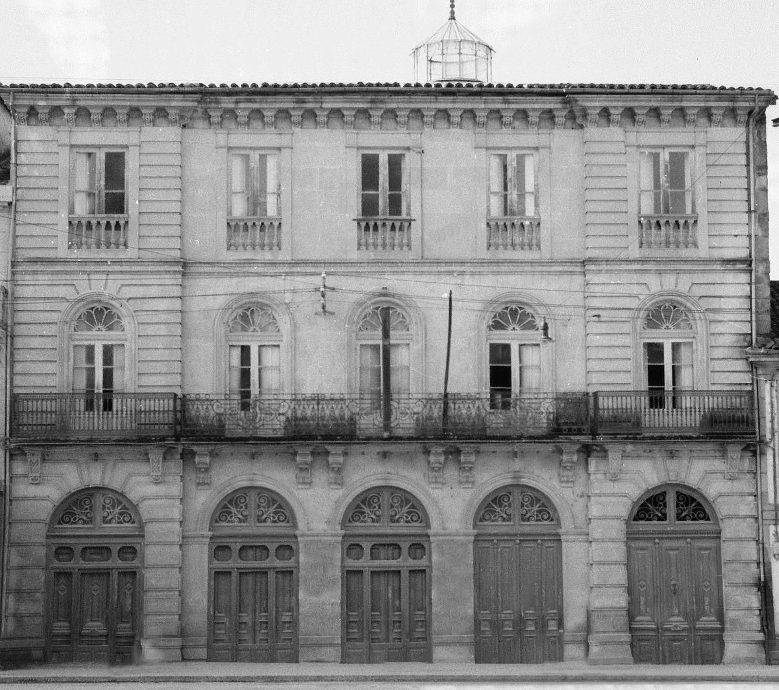 Escuela normal en Progreso fotografia de Augusto Pacheco, retocada, propiedad Museo Etnologico de Ribadavia.