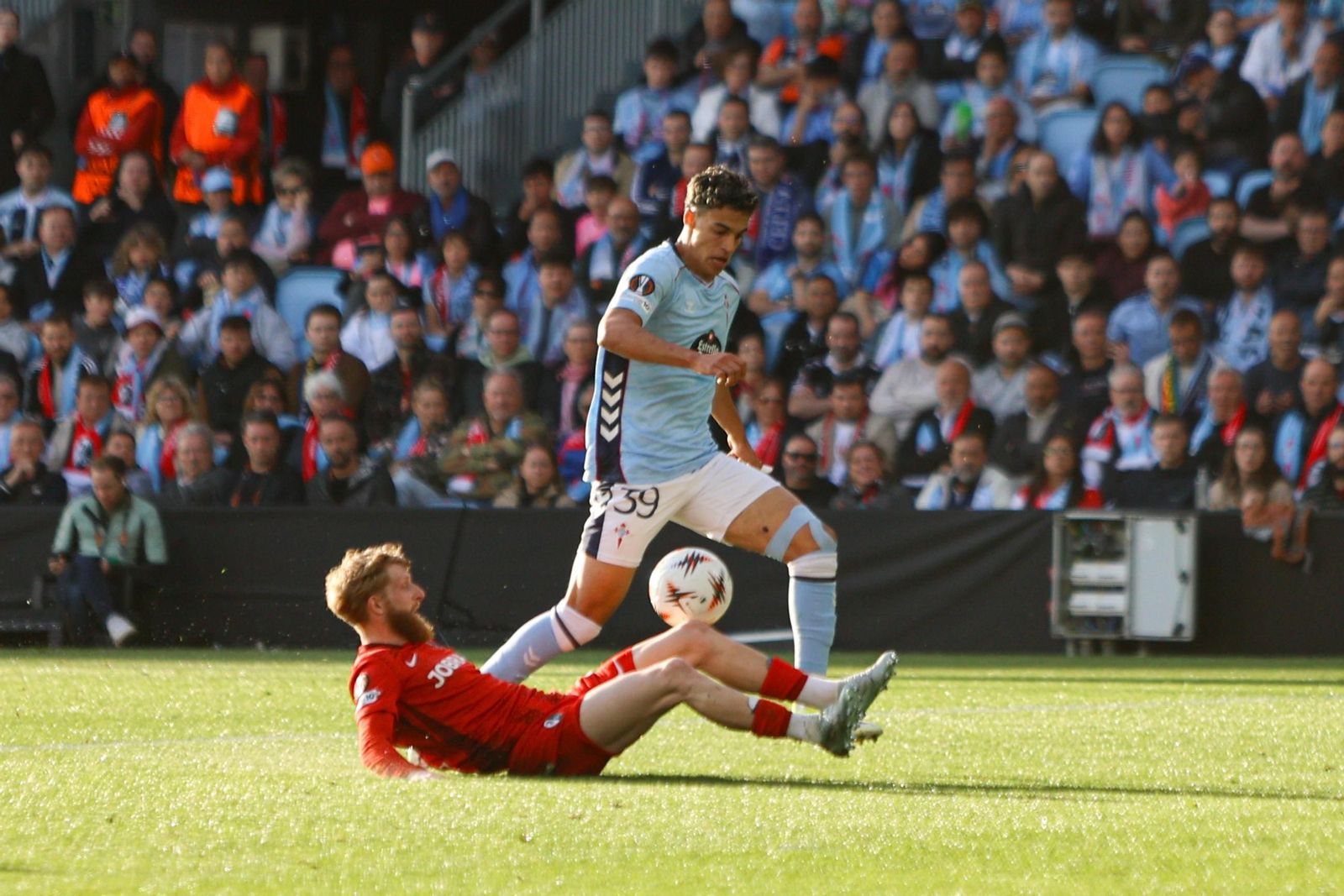 Galería | La goleada del Friburgo puso fin al sueño europeo del Celta