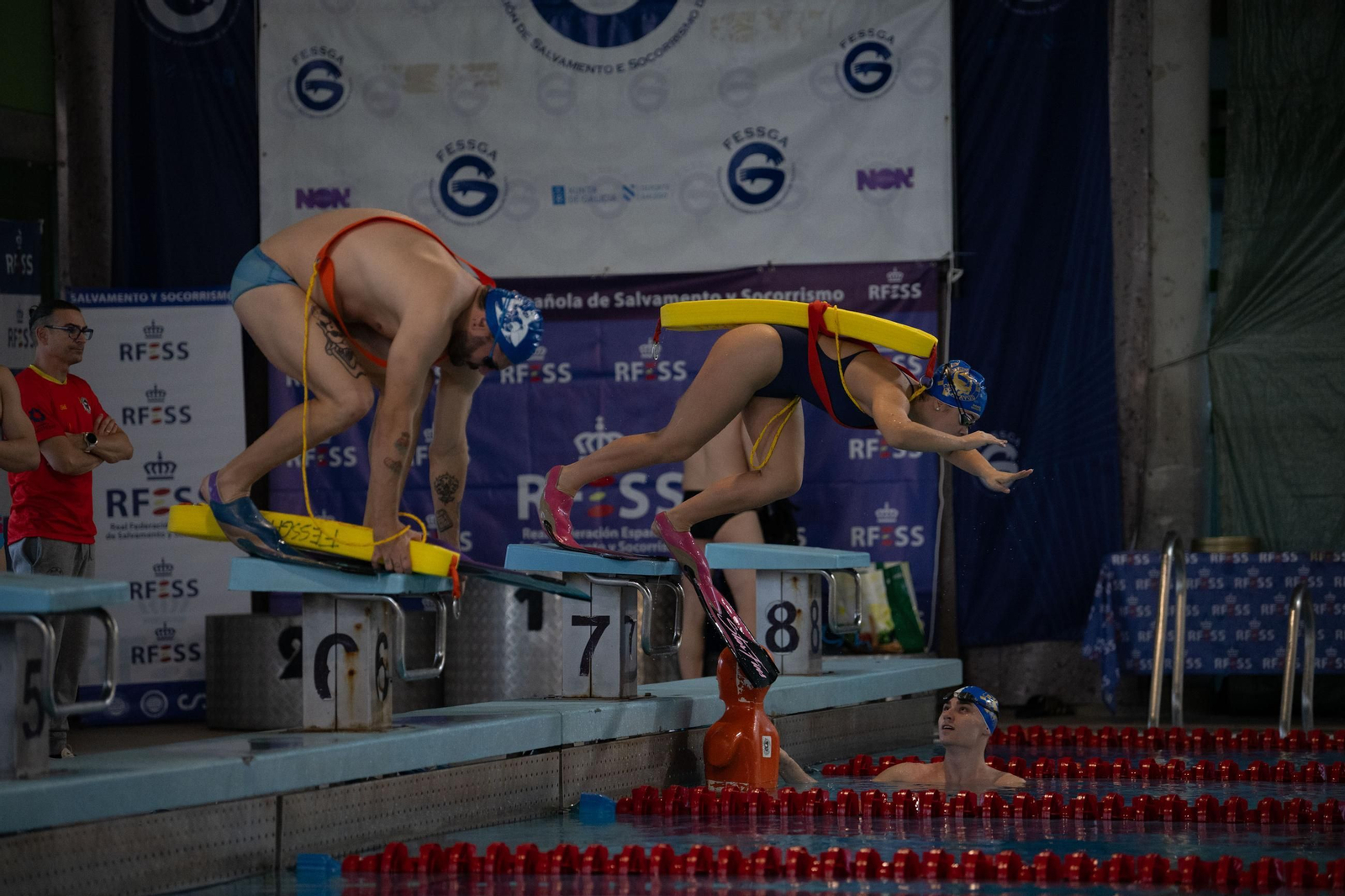 Galería |  La élite del socorrismo en España se reunió en la piscina Rosario Dueñas