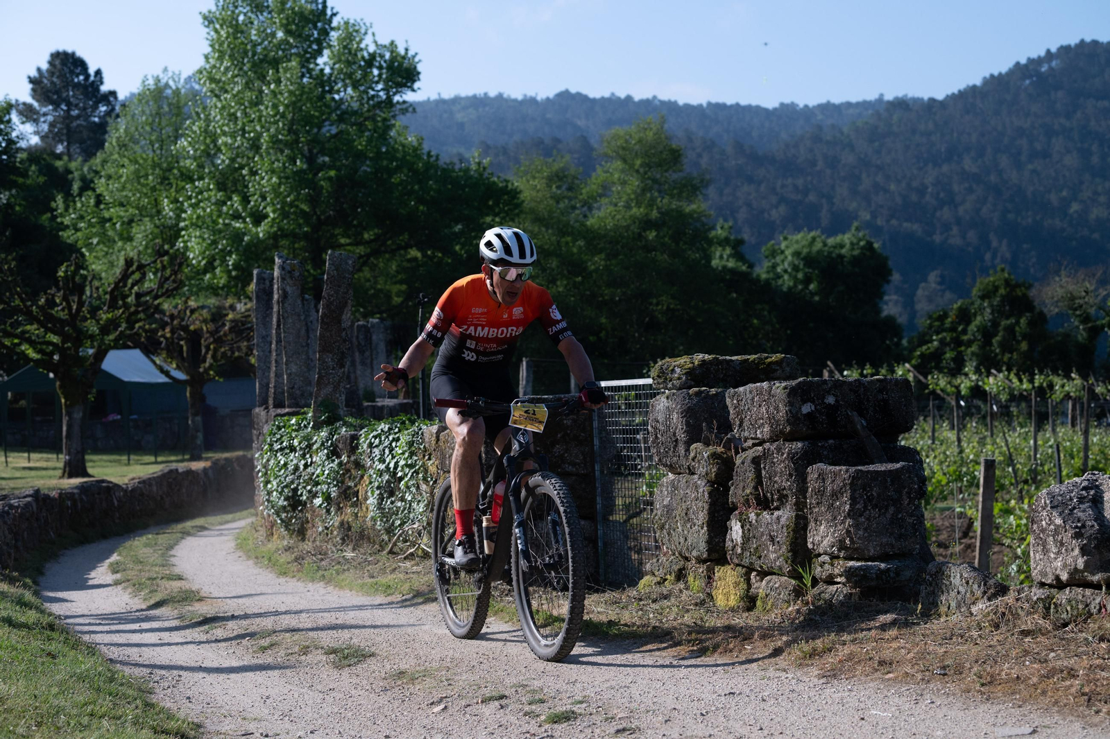 Galería | La segunda edición de la BTT Resistencia en Ourense arranca en Arnoia, en imágenes