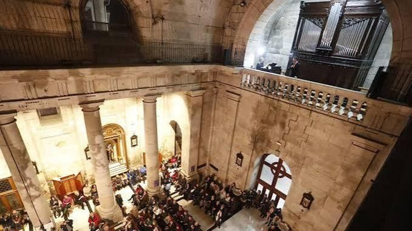 El órgano de la Concatedral de Vigo durante un concierto.