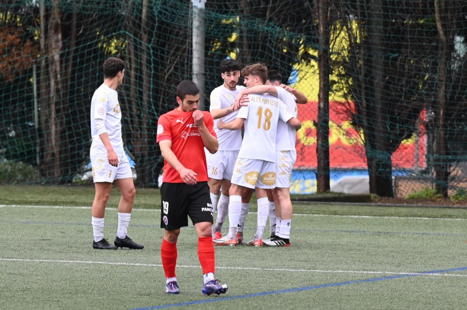 Galería | Así fue el partido que dio el ascenso a Segunda Federación a la UD Ourense