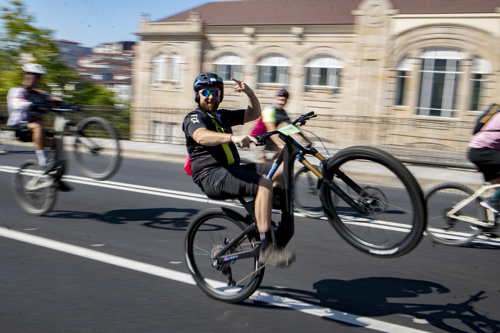 Galería | Ourense disfruta de un Día da Bici con sol, ambiente familiar y regalos